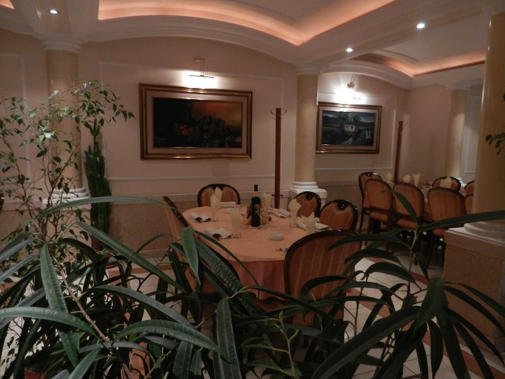 Guesthouse Ellite Pozarevac Exterior photo